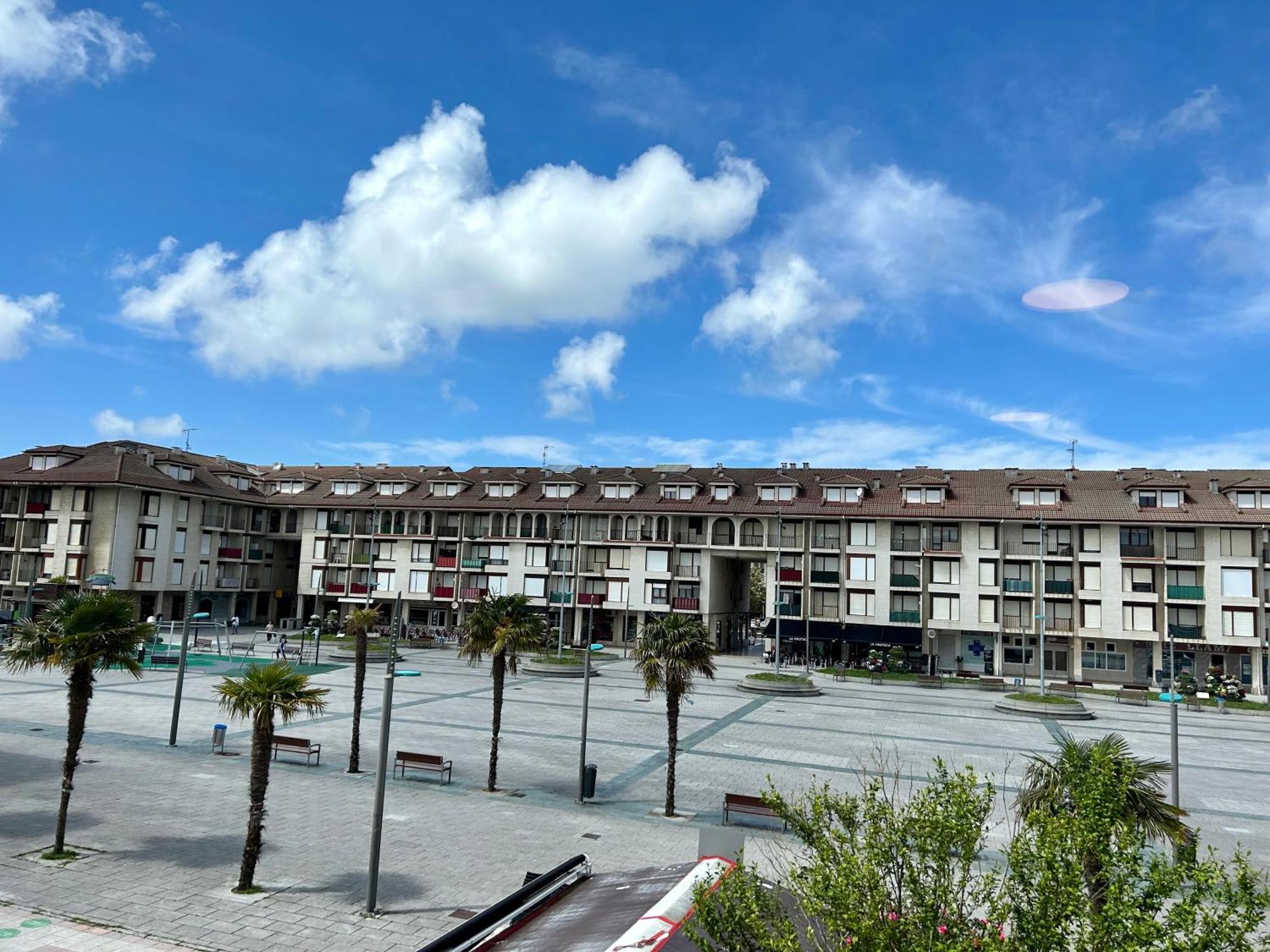 Apartamento Plaza De La Villa Playa Trengandin Noja Exterior photo